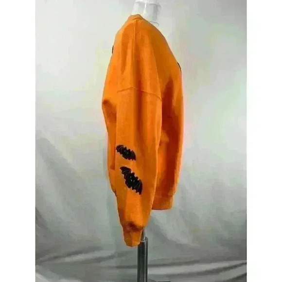 Sanrio Hello Kitty & Friends Badtz Maru Halloween Sweatshirt‎ Size M NWT - Picture 2 of 9